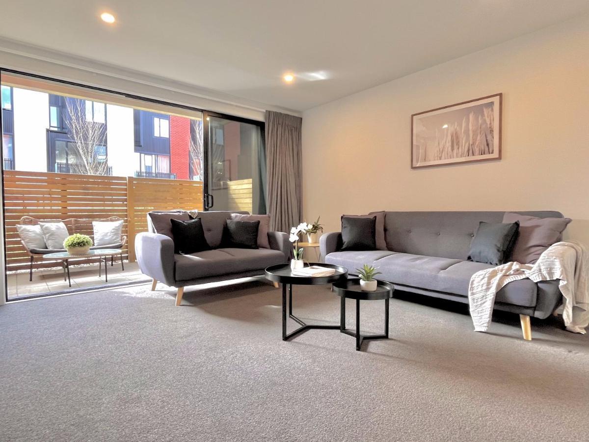 Modern & Central City - By Kosh Bnb Hamilton Exterior photo