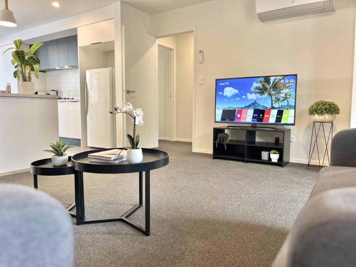Modern & Central City - By Kosh Bnb Hamilton Exterior photo